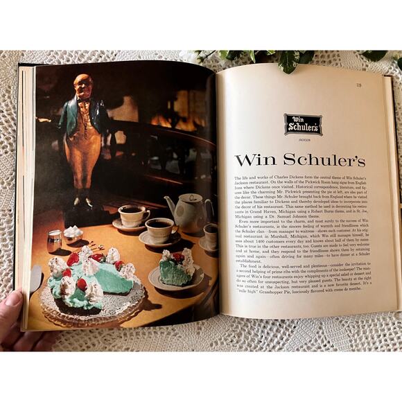 1964 Better Homes & Gardens Cookbook: Famous Foods from Famous Places - Picture 6 of 8